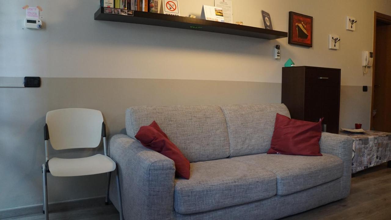 Appartamento Aleph With Private Parking, Next Train Station Como Zewnętrze zdjęcie