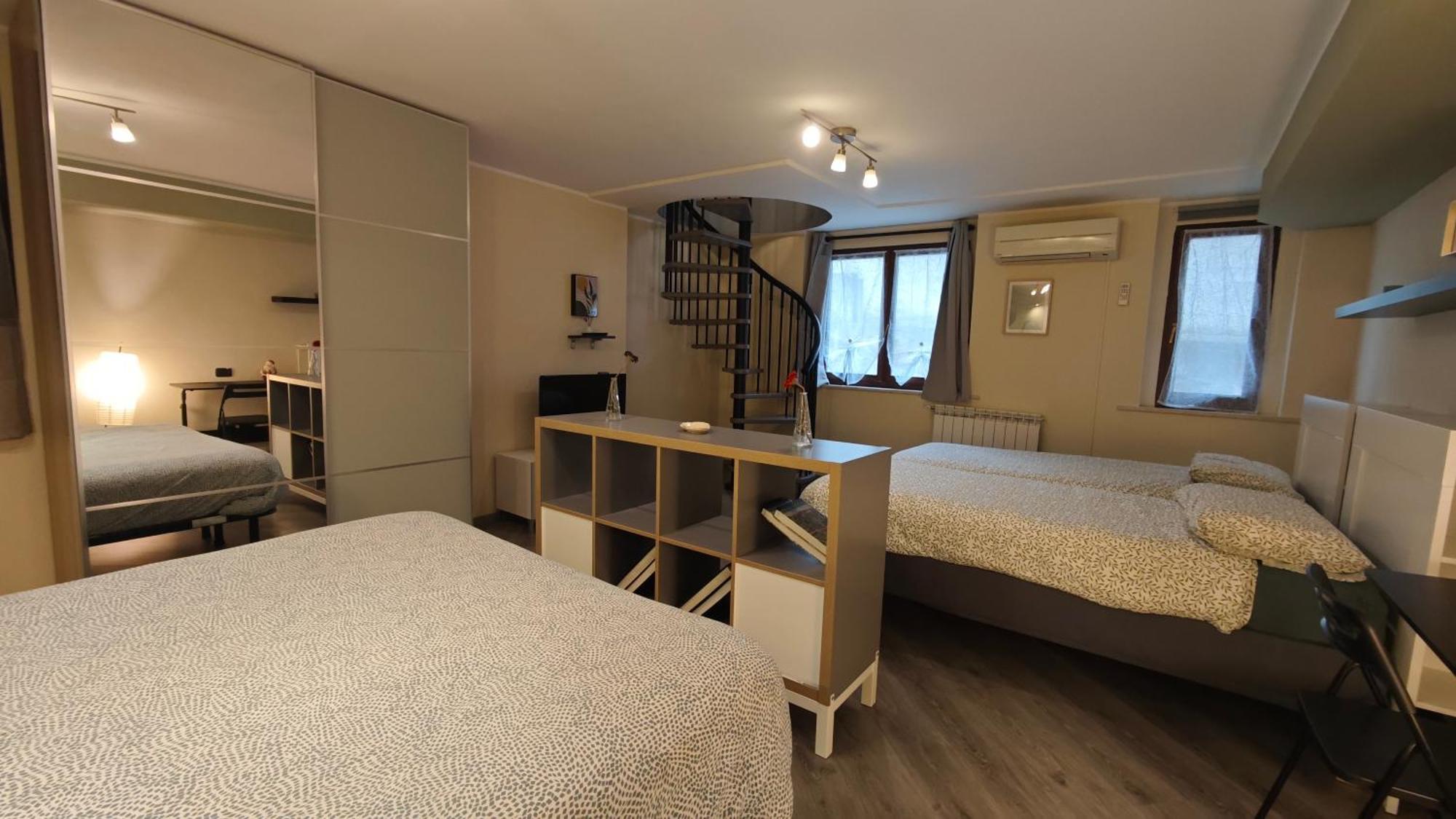 Appartamento Aleph With Private Parking, Next Train Station Como Zewnętrze zdjęcie